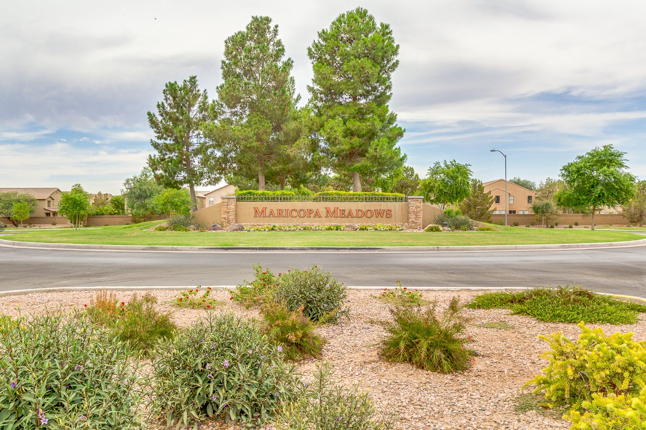 Maricopa Meadows lake in Maricopa, Arizona
